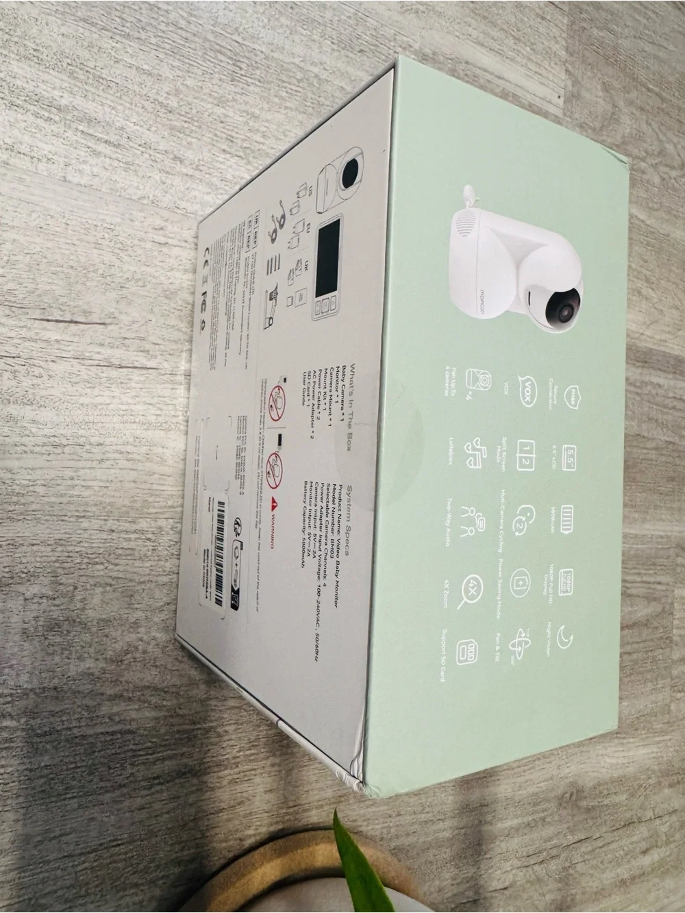 NEW Momcozy 5.5" HD Baby Monitor (White) - Picture 11 of 12
